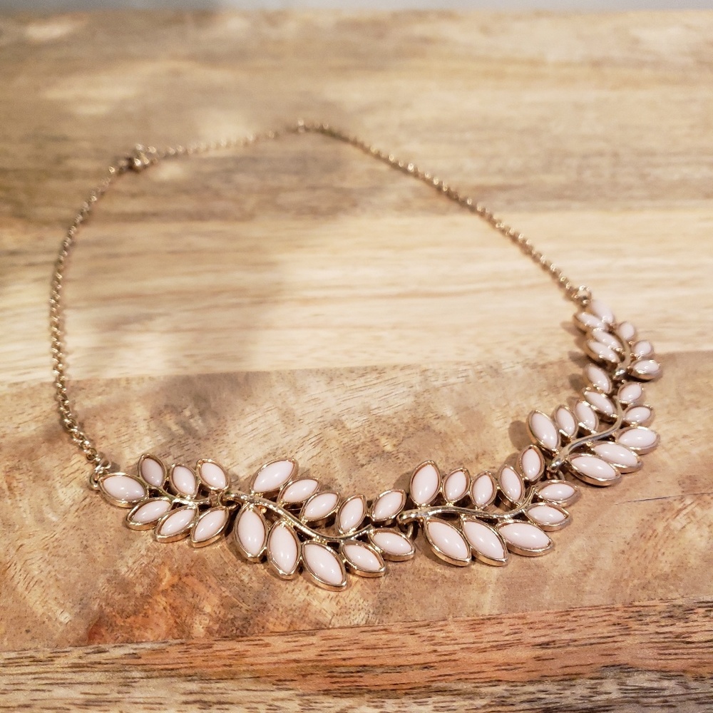 Gorgeous light pink and gold necklace